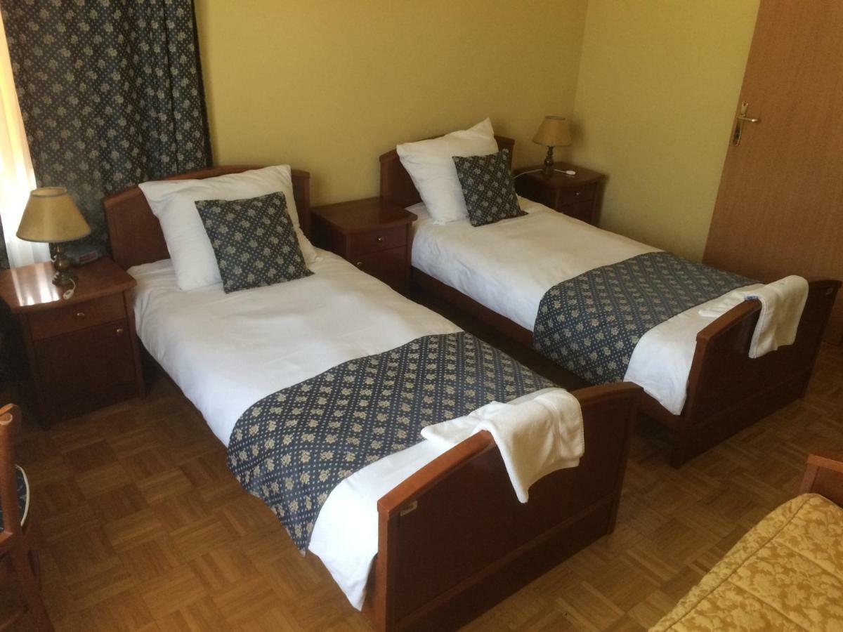 Garni Hotel Vila Ana Рогашка Слатина Экстерьер фото